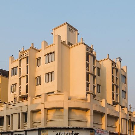 Oyo 13089 Hotel Gold Crest Navi Mumbai Extérieur photo