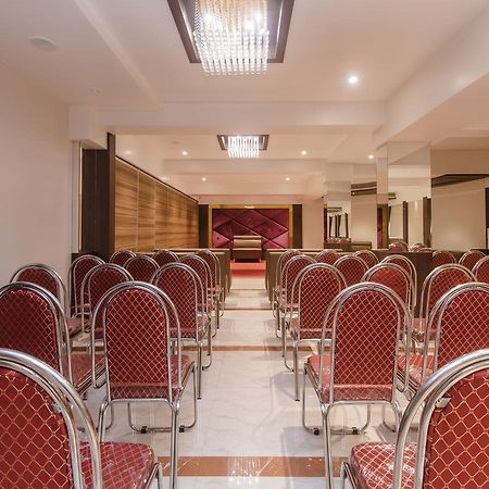 Oyo 13089 Hotel Gold Crest Navi Mumbai Extérieur photo