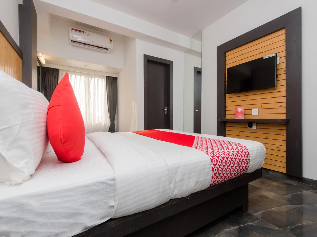 Oyo 13089 Hotel Gold Crest Navi Mumbai Extérieur photo
